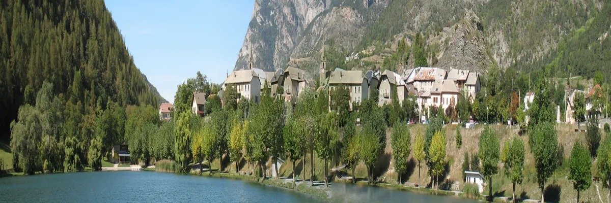 Image Installateur borne de recharge Alpes-de-Haute-Provence