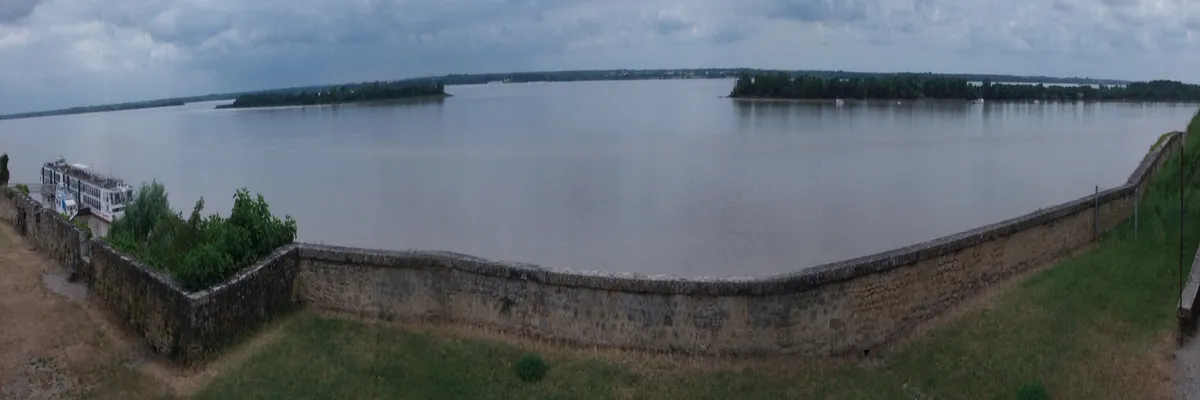 Image Installateur borne de recharge Blaye