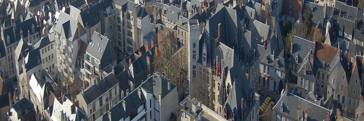 Image Installateur borne de recharge Bourges