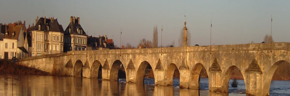 Image Installateur borne de recharge La Charité-sur-Loire