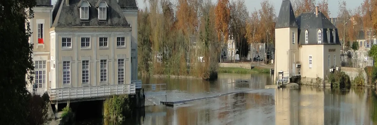 Image Installateur borne de recharge La Flèche