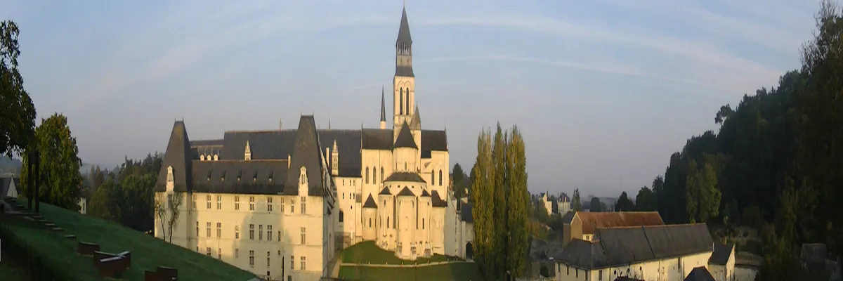 Image Installateur borne de recharge Maine-et-Loire