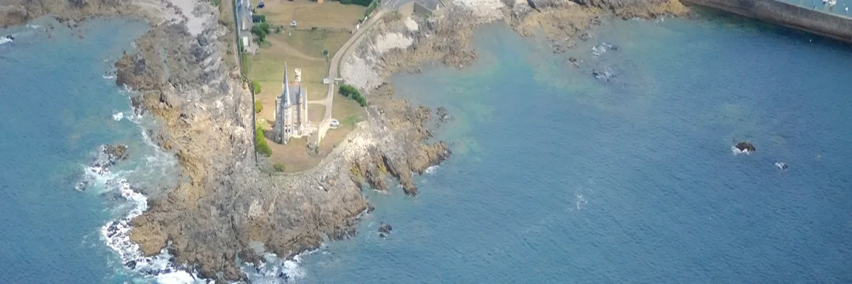 Image Installateur borne de recharge Quiberon