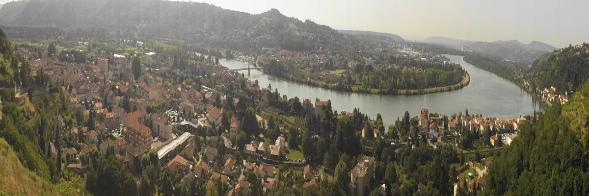 Image Installateur borne de recharge Rhône