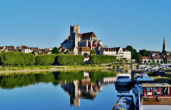 Borne Recharge Pro Installateur borne de recharge Auxerre