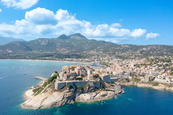 Borne Recharge Pro Installateur borne de recharge Calvi