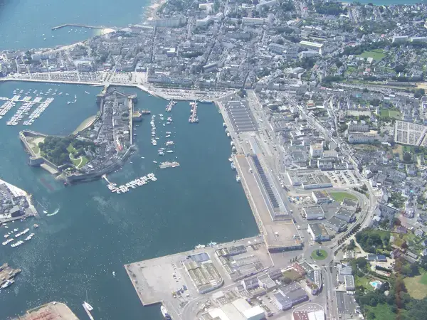 Borne Recharge Pro Installateur borne de recharge Concarneau