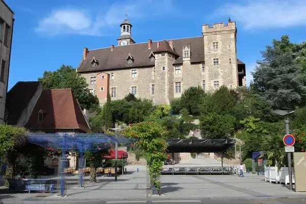 Borne Recharge Pro Installateur borne de recharge Montluçon