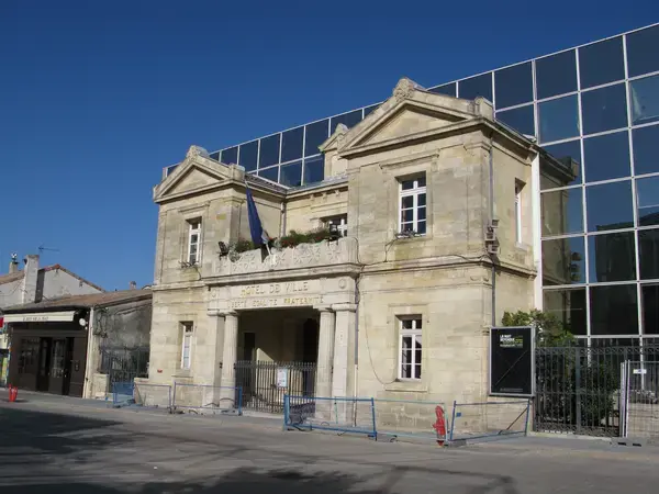Borne Recharge Pro Installateur borne de recharge Pessac