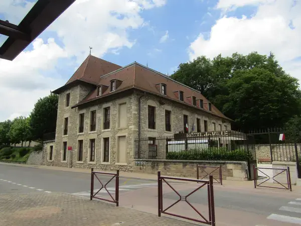 Borne Recharge Pro Installateur borne de recharge Ruy-Montceau