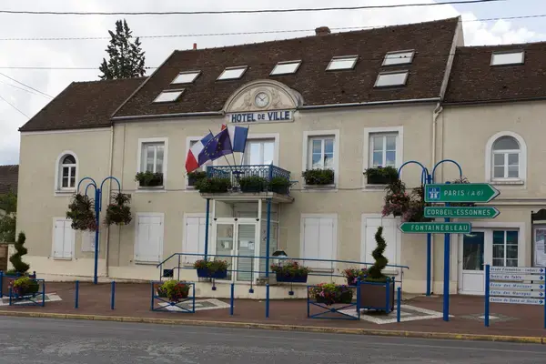 Borne Recharge Pro Installateur borne de recharge Saint-Fargeau-Ponthierry