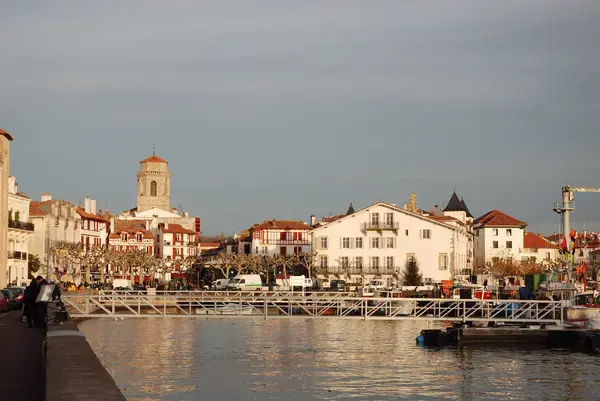 Borne Recharge Pro Installateur borne de recharge Saint-Jean-de-Luz