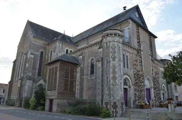 Borne Recharge Pro Installateur borne de recharge Saint-Julien-de-Concelles