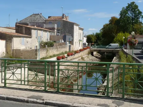 Borne Recharge Pro Installateur borne de recharge Saujon
